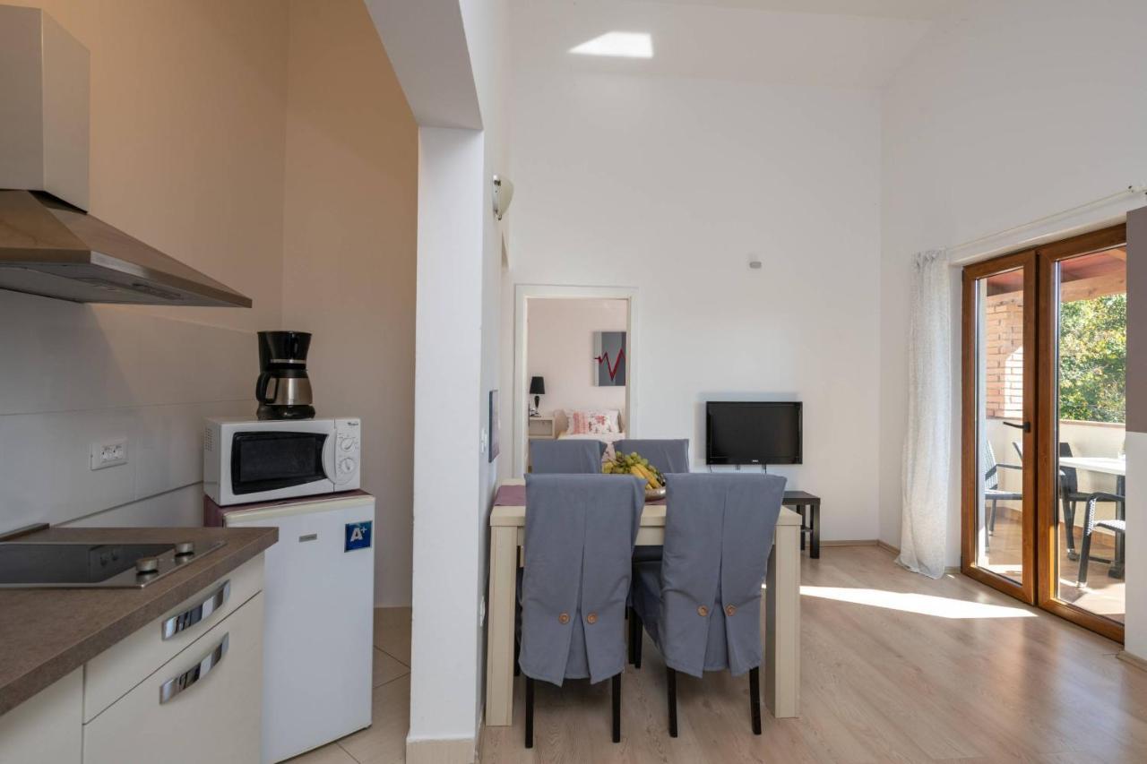Apartmani Jana Poreč Exteriör bild